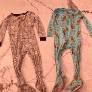 Bundled set of 2 zip-up footie pajamas!!
